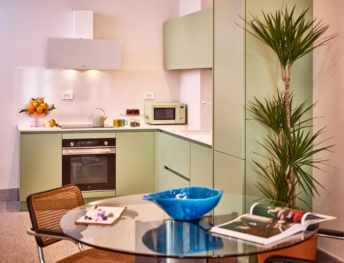 Right House - Indipendent In Characteristic Marina District Apartment Cagliari Italy
