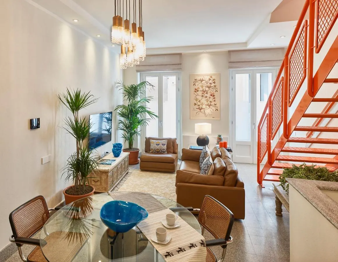 Right House - Indipendent In Characteristic Marina District Apartment Cagliari Italy
